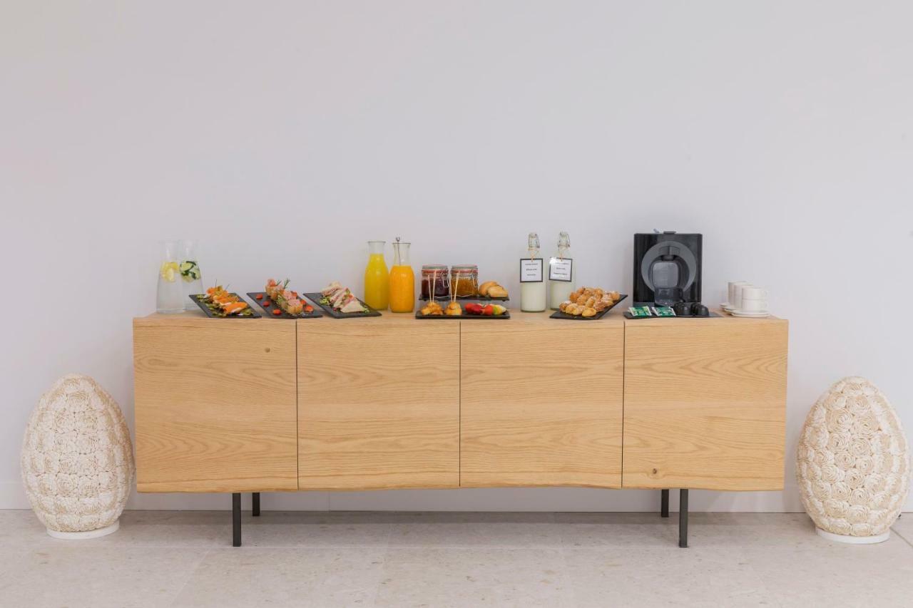 Hotel Hm Ayron Park - Adults Only Playa de Palma  Esterno foto A typical buffet