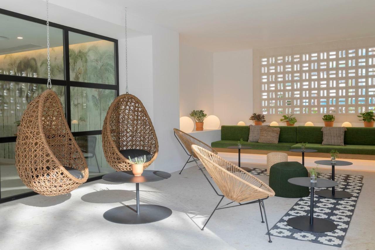 Hotel Hm Ayron Park - Adults Only Playa de Palma  Esterno foto The interior of the hotel